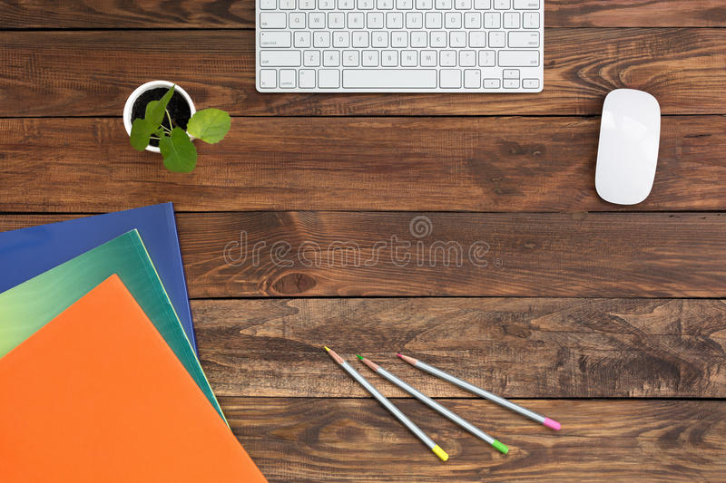 travail d'usine a la maison