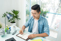 travail maison etudiant