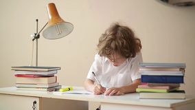 travail maison etudiant